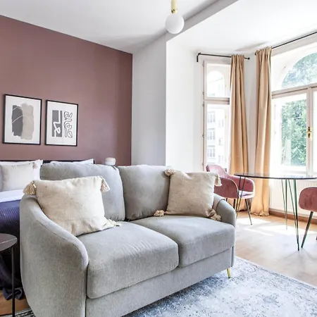 Appartement Blueground Vrsovice Near Park Peaceful Area Prg-6 Praag