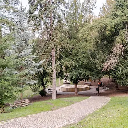 Blueground Vrsovice Near Park Peaceful Area Prg-6 * Praag
