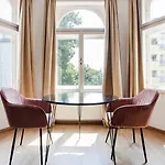 Blueground Vrsovice Near Park Peaceful Area Prg-6 Apartamento